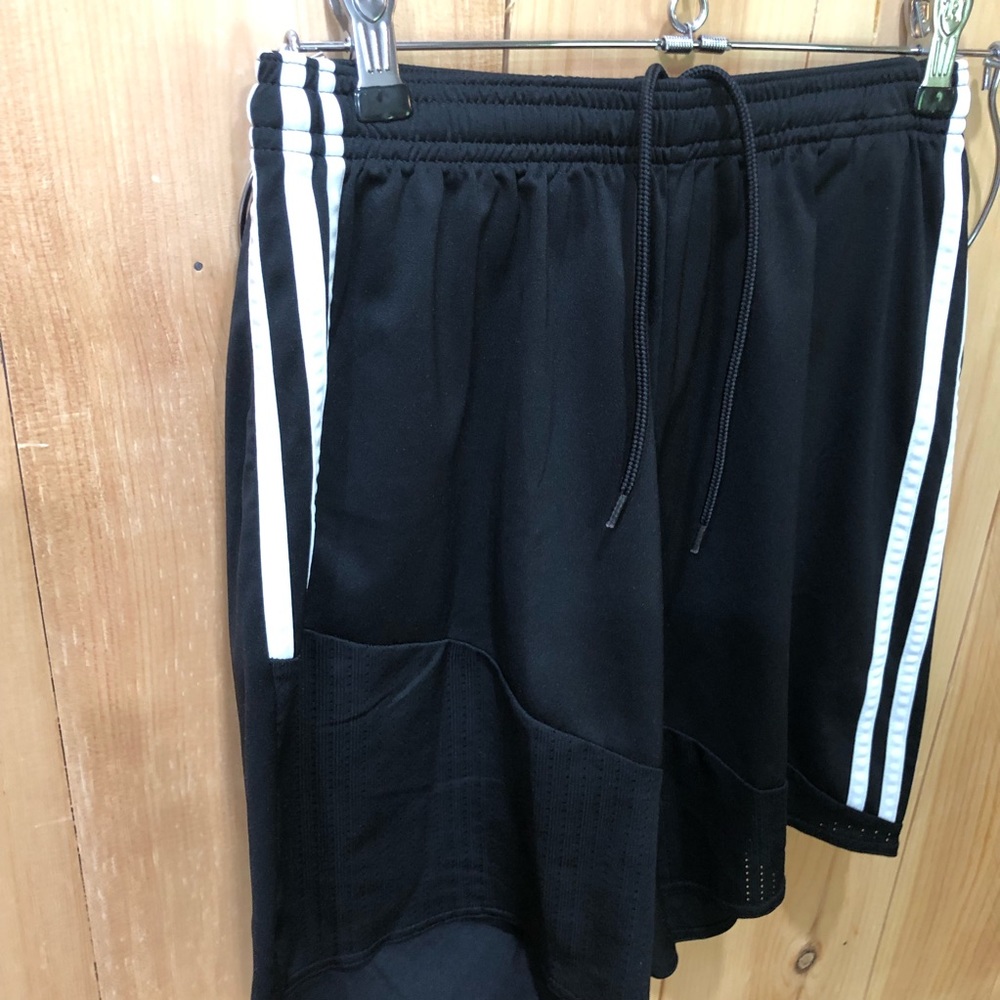Adidas Climacool Women’s Shorts - Picture 3 of 10
